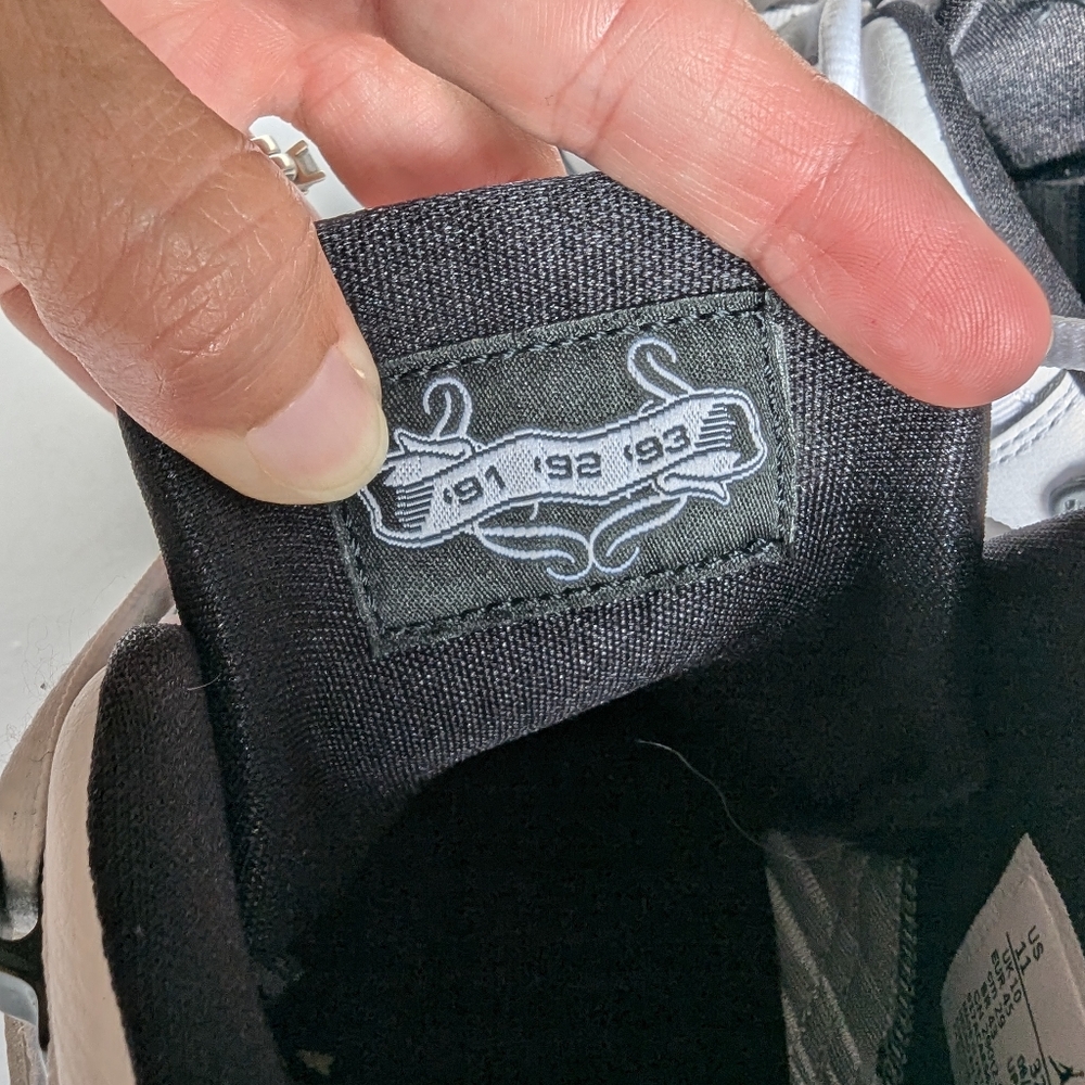 Air Jordan 6 Rings Tropical Twist Sneakers - Picture 8 of 14